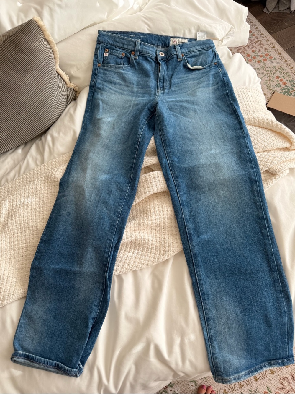 Ag Adriano Goldschmied Women's Faded Blue Straight Leg Jeans